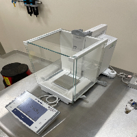 Mettler Toledo XS204 Analytical Balance image 0